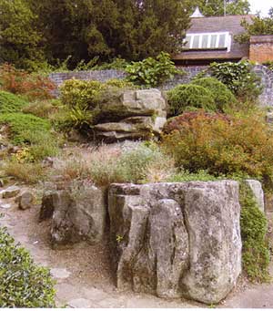Pulhamite used in the path system at Coombe Wood, Croydon (Hazelle Jackson)
