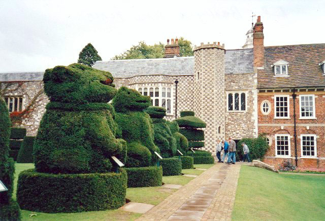 Hall Place and Gardens *