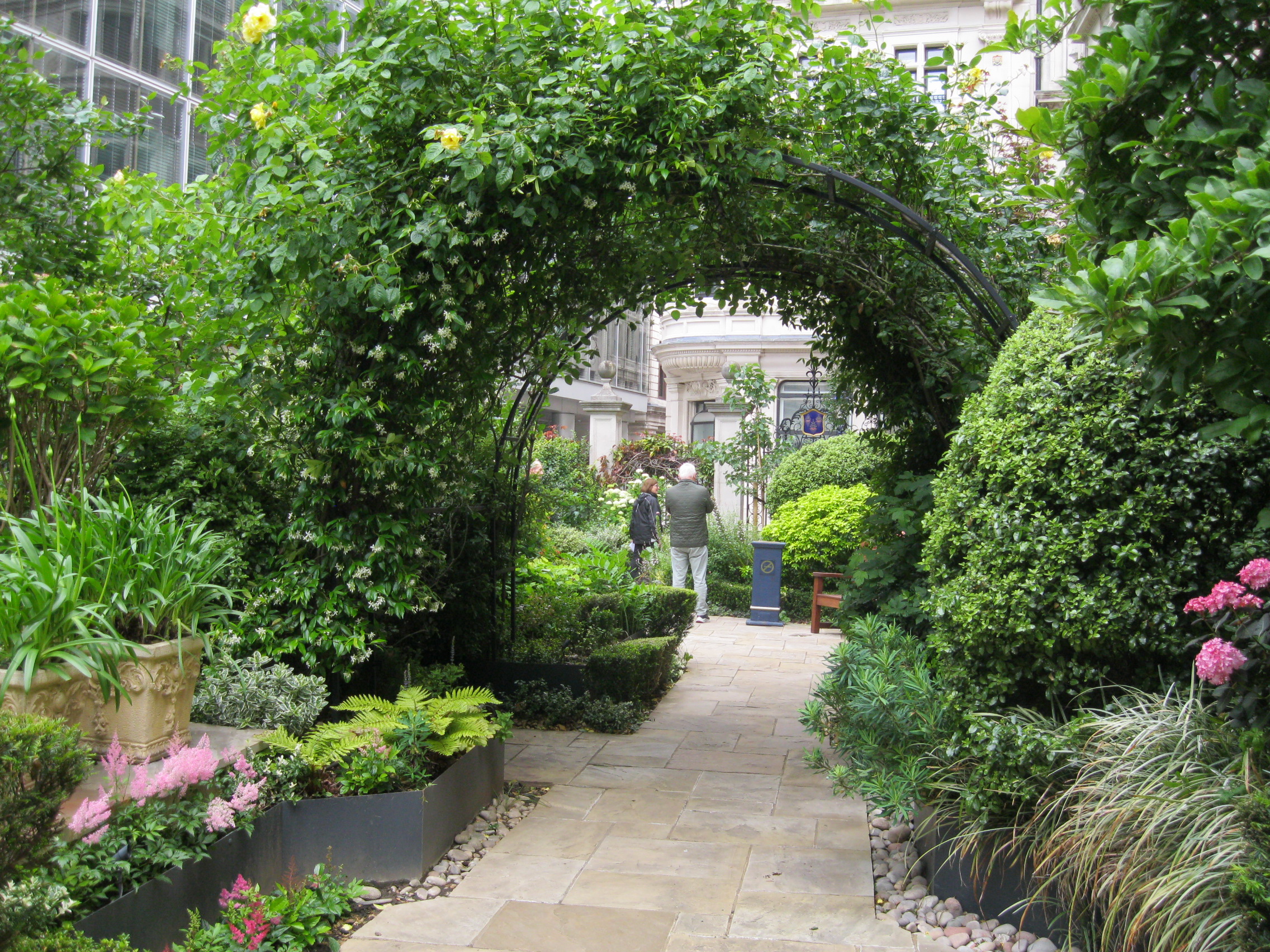 Drapers' Hall Garden