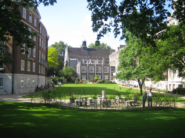 Gardens of Middle Temple * (including Fountain Court, Elm Court, Pump Court, Church Court, Brick Court, New Court)