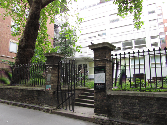 St Dunstan-in-the-West Burial Ground