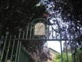 Globe Road Open Space, Plaque on entrance gate showing Blind Beggar of Bethnal Green, July 2009. Photo: S Williams