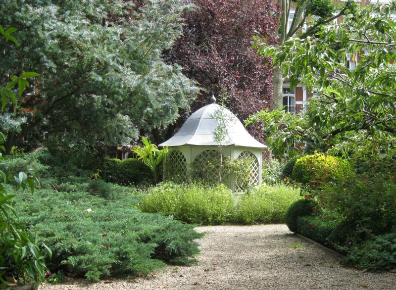 Barkston Gardens