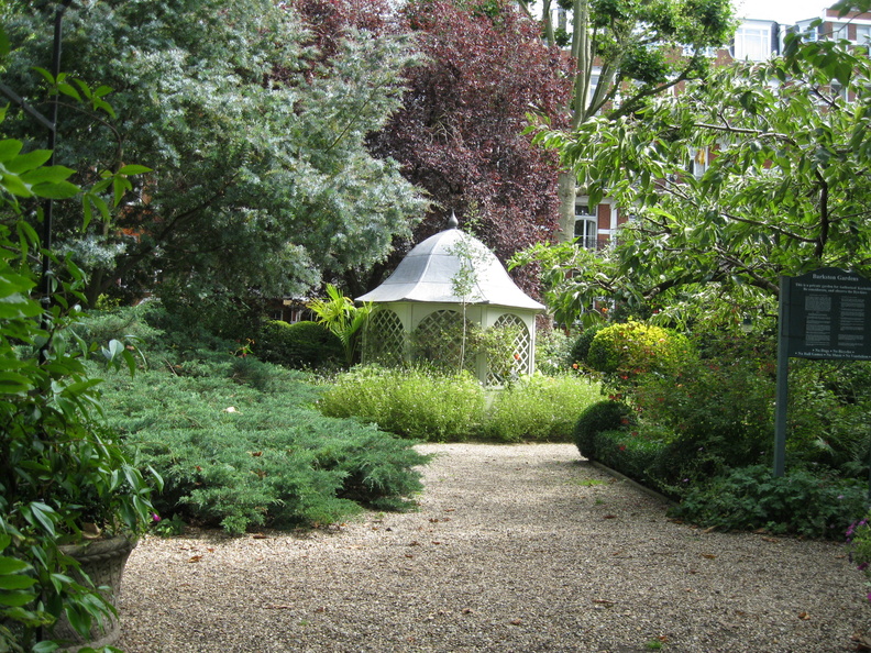 Barkston Gardens