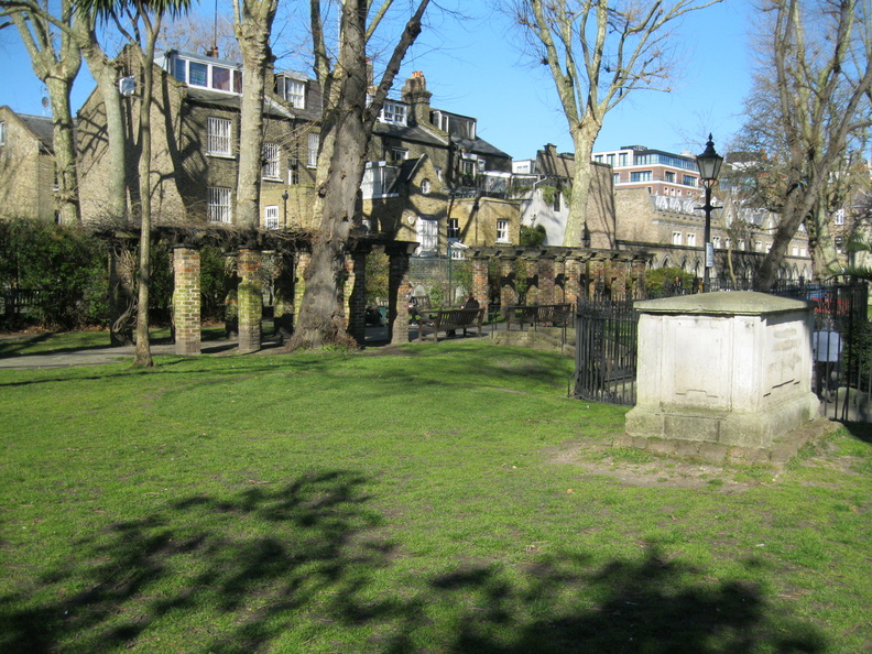 St Mary Abbots Gardens